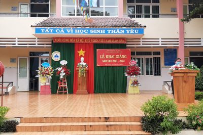 Một số hình ảnh Lễ khai giảng năm học 2021-2022 của thầy và trò trường TH&THCS Phan Đình Giót